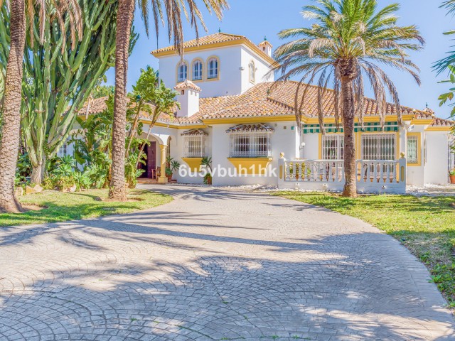 8 Makuuhuoneen Huvila Mijas