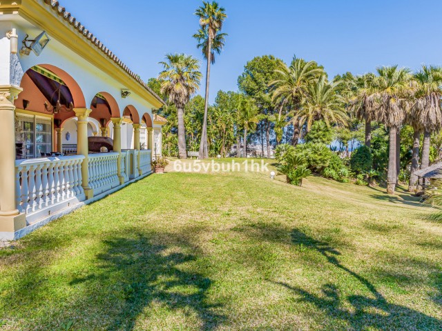 8 Makuuhuoneen Huvila Mijas