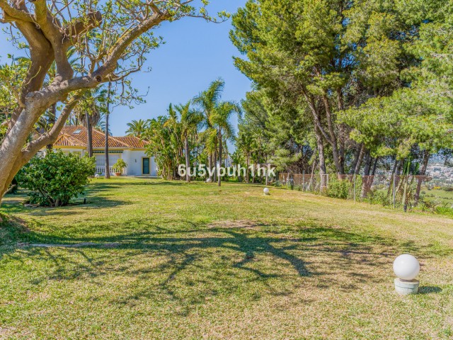 8 Makuuhuoneen Huvila Mijas