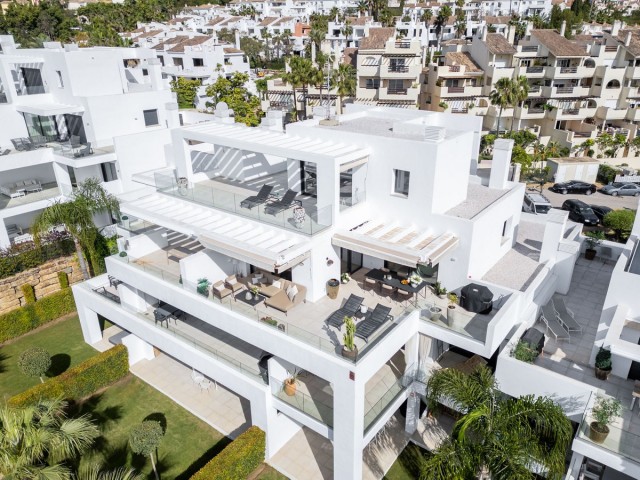 Penthouse avec 3 Chambres  à El Paraiso