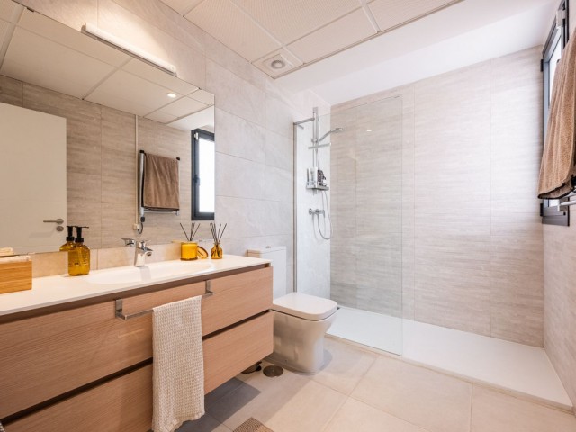 Penthouse avec 3 Chambres  à El Paraiso