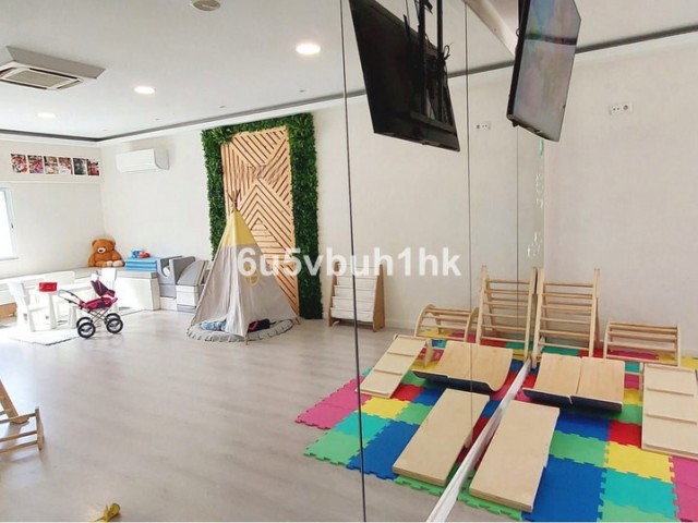 Commercial avec 0 Chambres  à Fuengirola