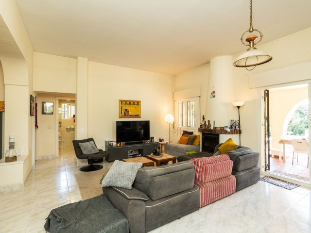 Huvila, Marbesa, R5351044