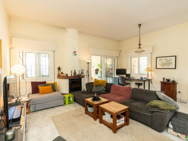 4 Makuuhuoneen Huvila Marbesa