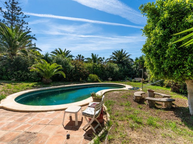 4 Makuuhuoneen Huvila Marbesa