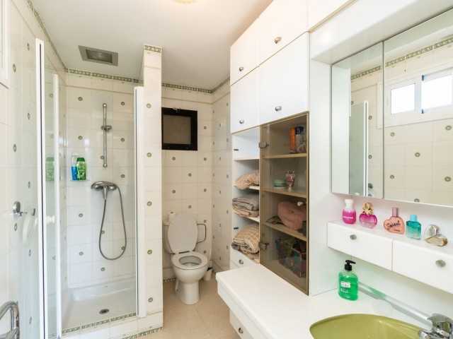 4 Makuuhuoneen Huvila Marbesa