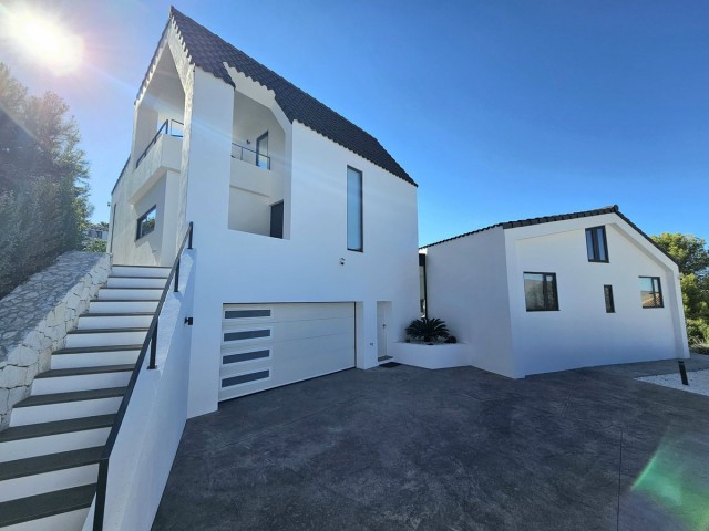 3 Makuuhuoneen Huvila Mijas