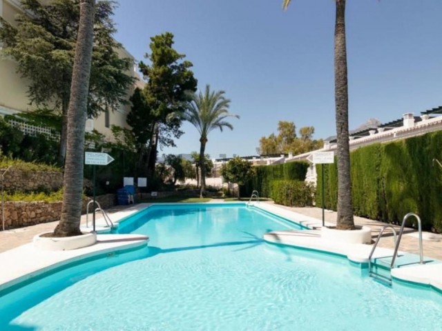 3 Makuuhuoneen Huoneisto Nueva Andalucía