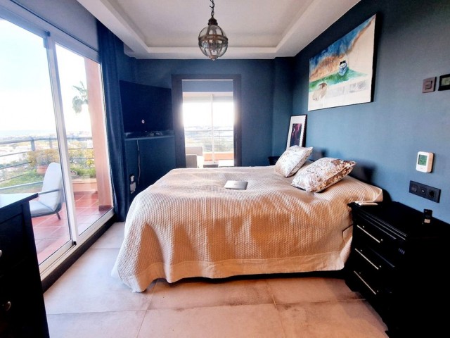 4 Bedrooms Apartment in Marbella