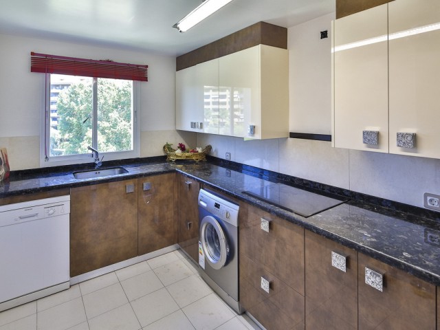 3 Bedrooms Apartment in Guadalmina Alta