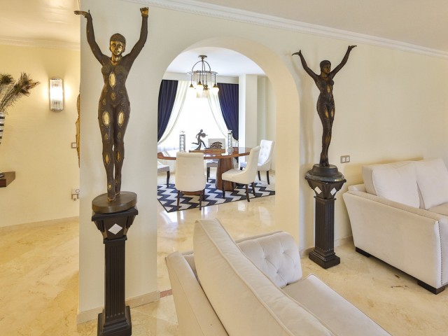 3 Bedrooms Apartment in Guadalmina Alta