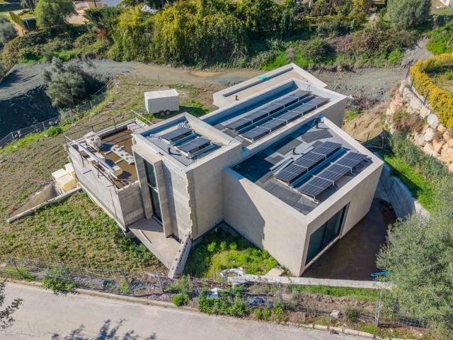 5 Makuuhuoneen Huvila Benahavís