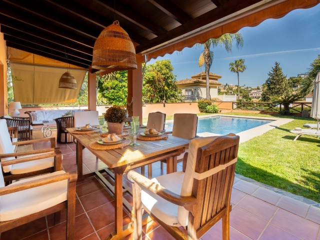 4 Bedrooms Villa in Mijas Costa