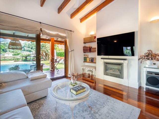 4 Bedrooms Villa in Mijas Costa