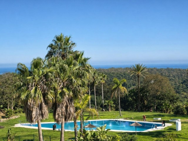 Huoneisto, San Roque Club, R5353939