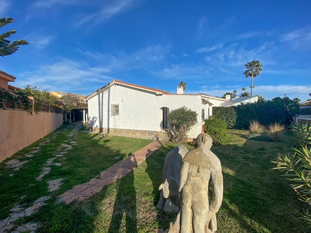 Villa con 2 Dormitorios  en Costabella