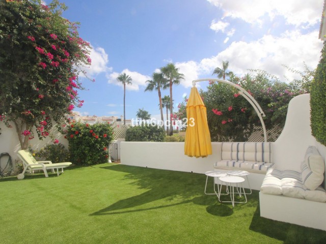 4 Makuuhuoneen Huvila Casares Playa