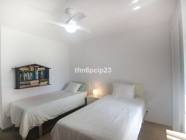 4 Makuuhuoneen Huvila Casares Playa