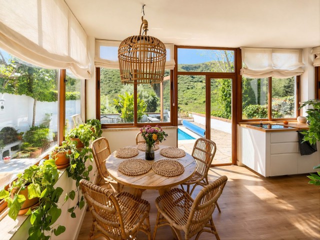 Huvila, Manilva, R5357593