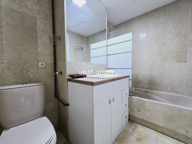 2 Makuuhuoneen Huoneisto Estepona