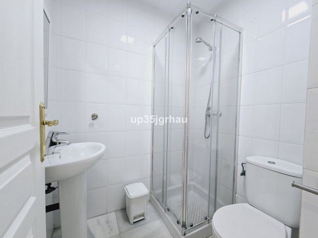 2 Makuuhuoneen Huoneisto Estepona