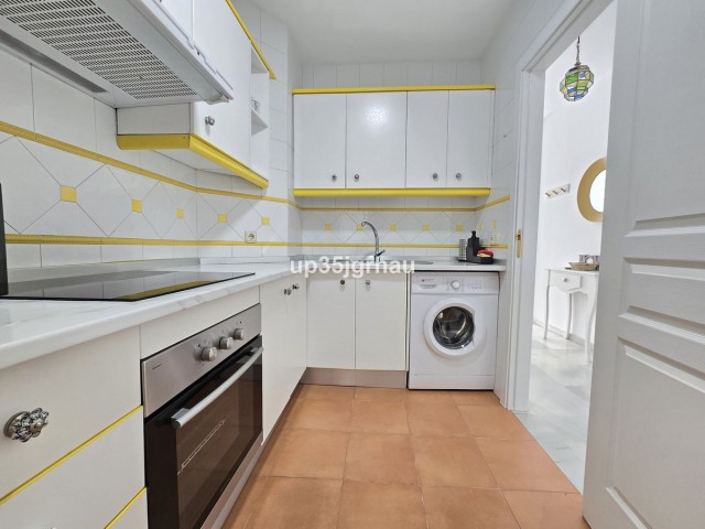 2 Makuuhuoneen Huoneisto Estepona