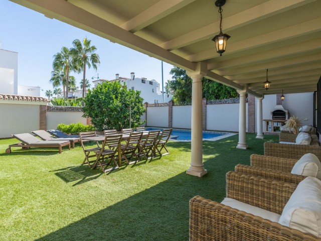 5 Makuuhuoneen Huvila San Pedro de Alcántara