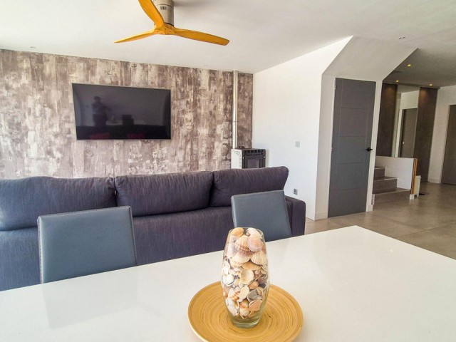 5 Schlafzimmer Reihenhaus in La Cala de Mijas