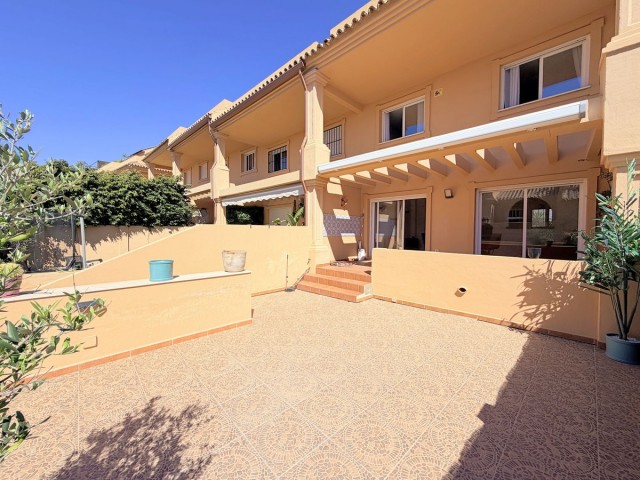 3 Schlafzimmer Reihenhaus in Estepona