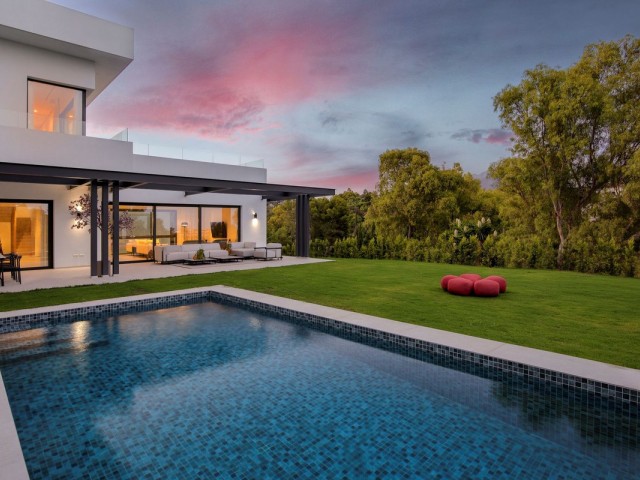 6 Makuuhuoneen Huvila Benahavís