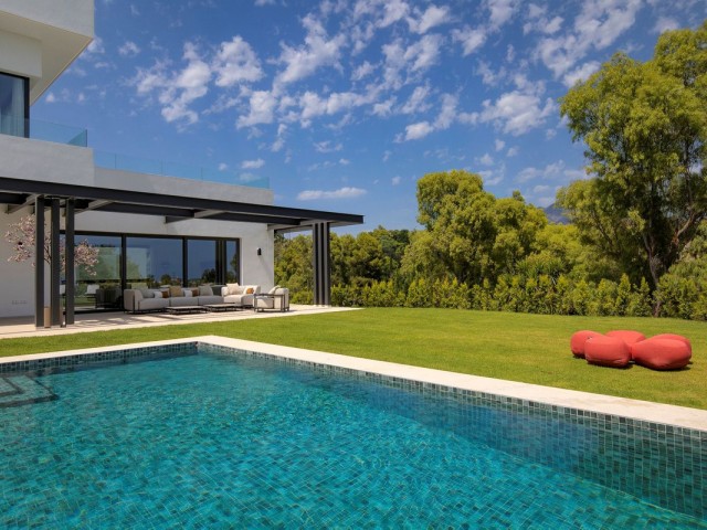 6 Makuuhuoneen Huvila Benahavís