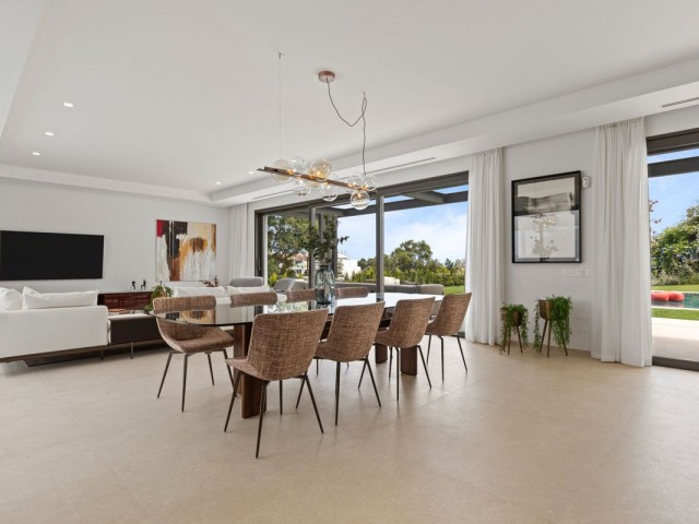 6 Makuuhuoneen Huvila Benahavís