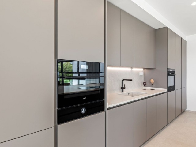 6 Makuuhuoneen Huvila Benahavís