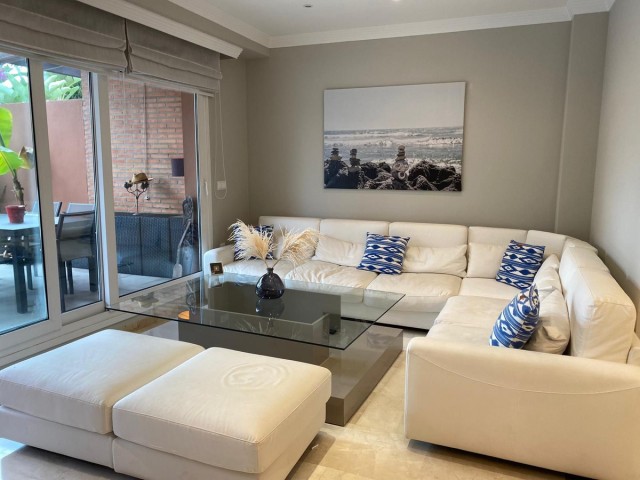 Reihenhaus, Bahía de Marbella, R5358190
