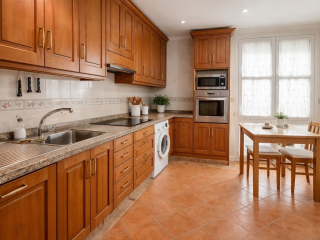 Appartement avec 3 Chambres  à Marbella