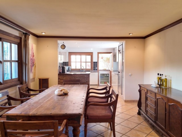 3 Makuuhuoneen Huvila Estepona