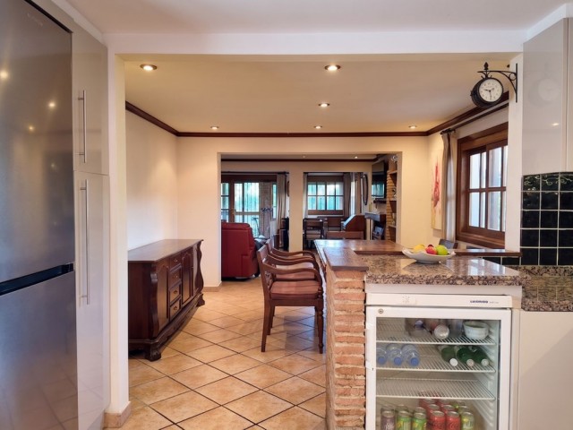 3 Makuuhuoneen Huvila Estepona