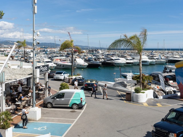 2 Soveroms Leilighet i Puerto Banús