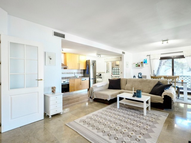 Kattohuoneisto, Rio Real, R5359240