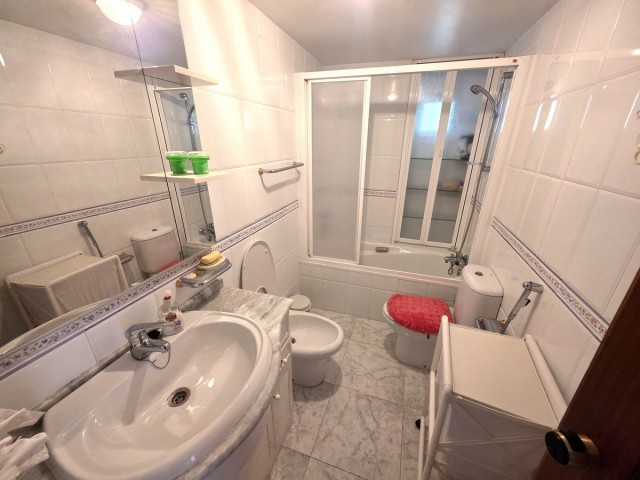 4 Makuuhuoneen Huoneisto Torremolinos