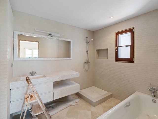 4 Schlafzimmer Reihenhaus in Benahavís