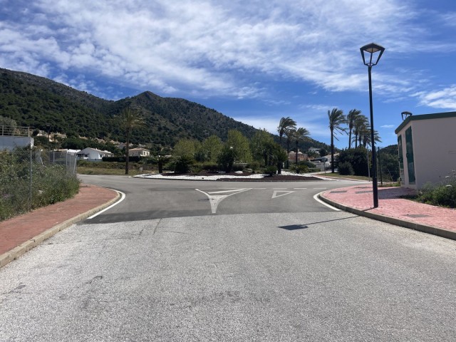 Plot, Mijas