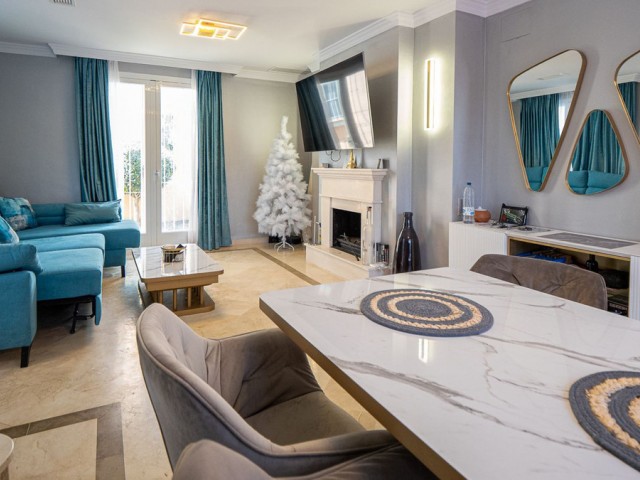 2 Soveroms Rekkehus i Nueva Andalucía