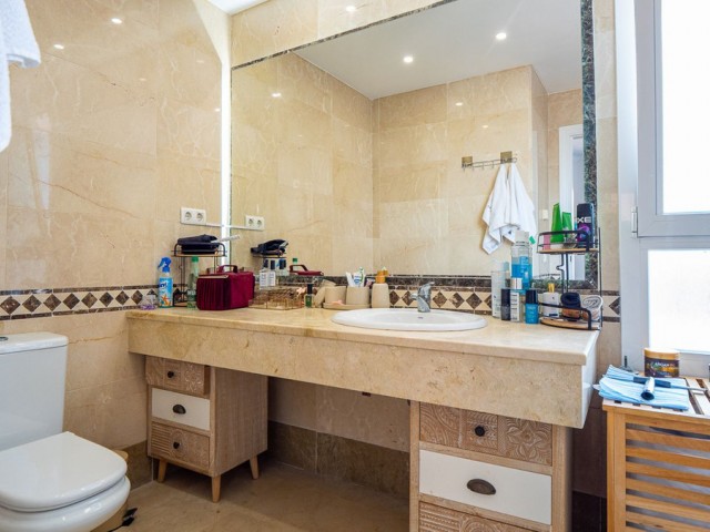 2 Soveroms Rekkehus i Nueva Andalucía