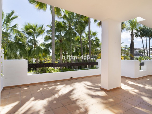 3 Makuuhuoneen Huoneisto Nueva Andalucía