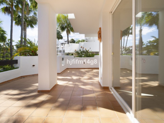 3 Makuuhuoneen Huoneisto Nueva Andalucía