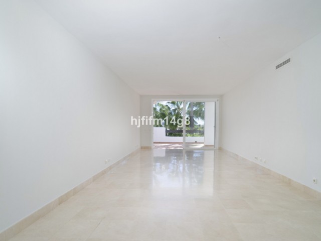 3 Makuuhuoneen Huoneisto Nueva Andalucía