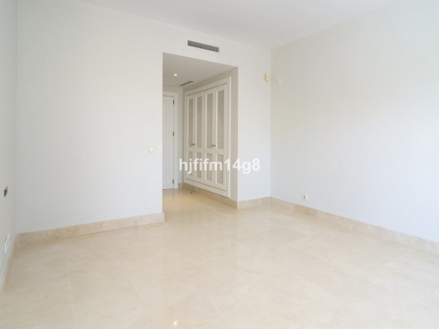 3 Makuuhuoneen Huoneisto Nueva Andalucía