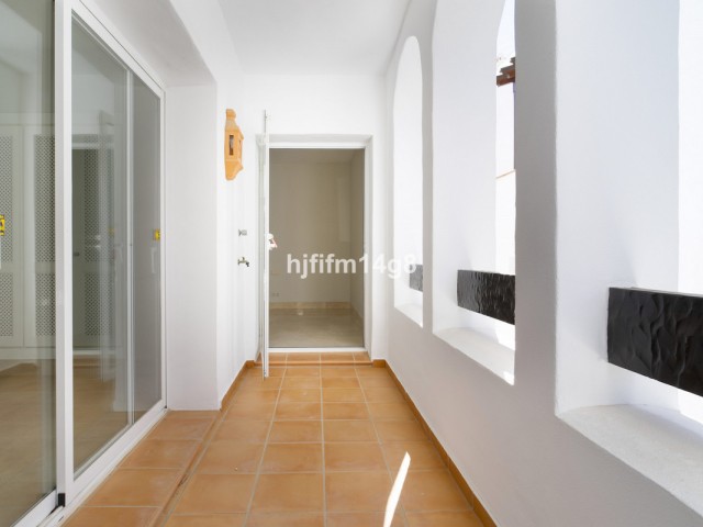 3 Makuuhuoneen Huoneisto Nueva Andalucía