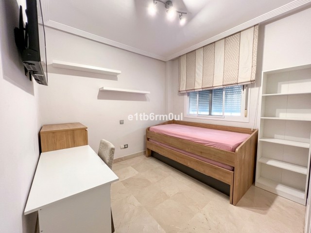 2 Schlafzimmer Apartment in Marbella